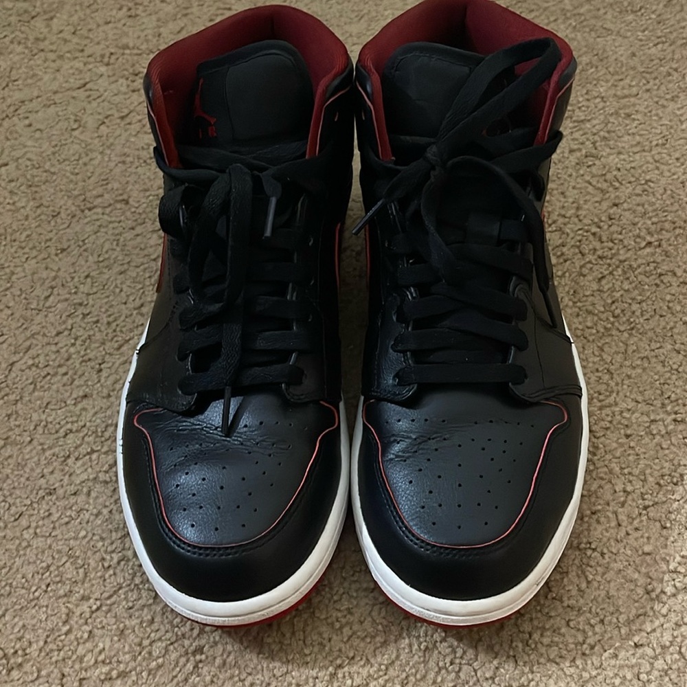Men Air Jordan size 9.5